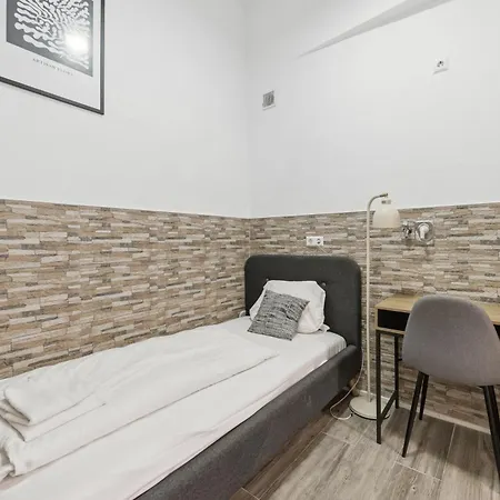Backhome - Xl - Parkhaus - Fantastische Schlosslage - Smarttv - Waschmaschine - Netflix - 90qm - 24h Checkin- 6 Apartment