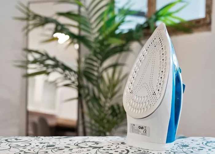 Lejlighed Backhome - Xl - Parkhaus - Fantastische Schlosslage - Smarttv - Waschmaschine - Netflix - 90qm - 24h Checkin- 6